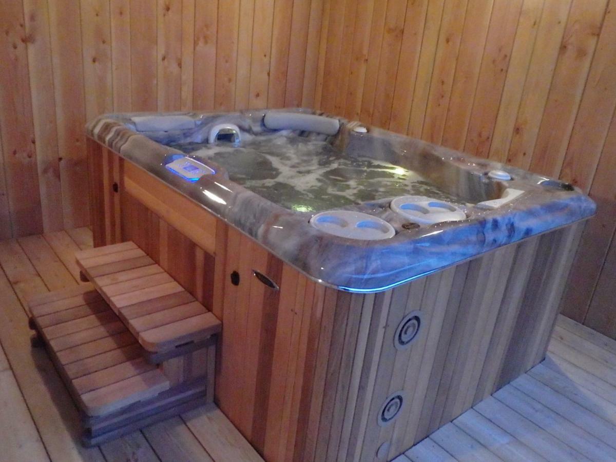 Villa Cora Venez Neuve Avec Spa Saint-Bresson Bagian luar foto